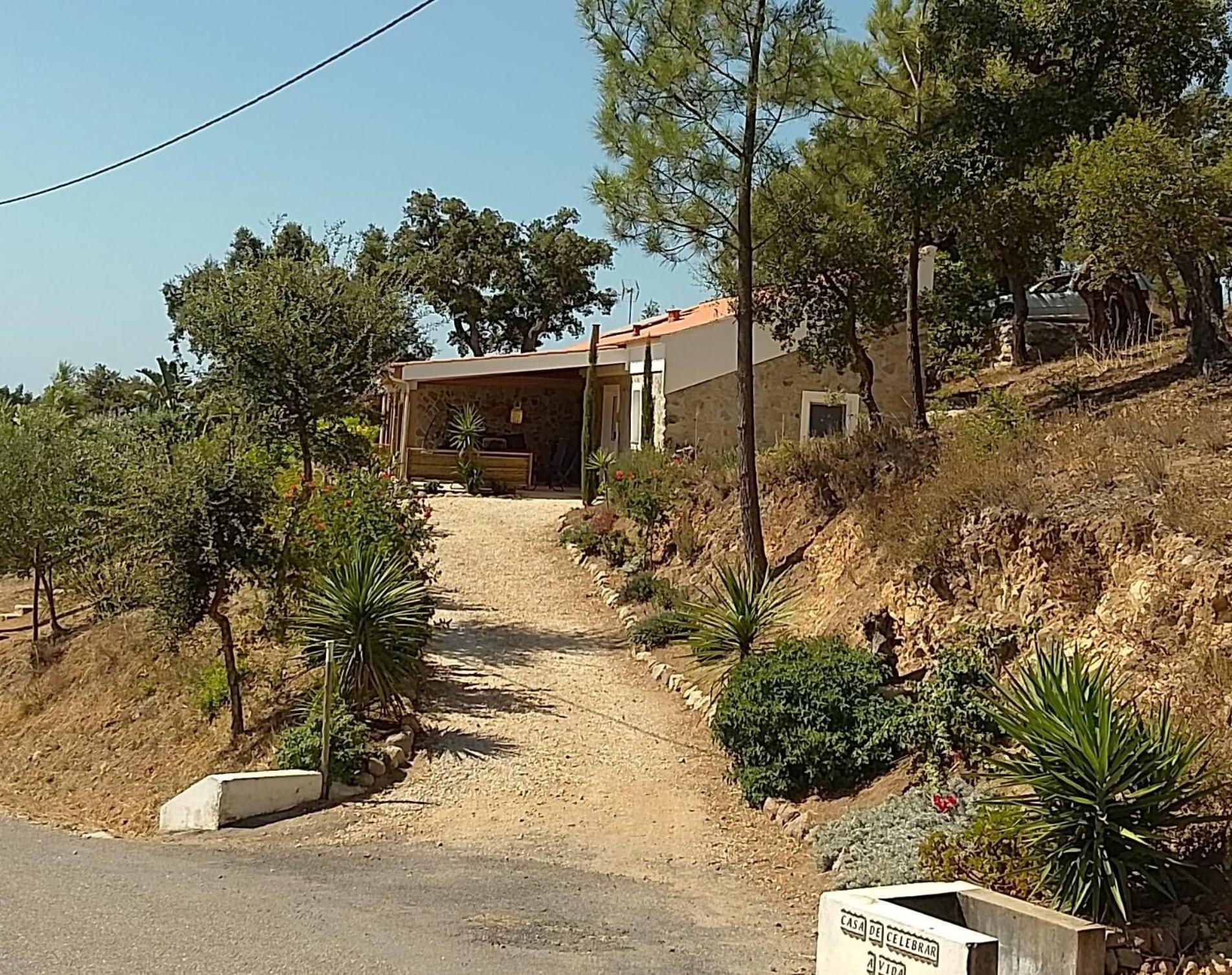 몬시크 Casa De Celebrar A Vida 빌라 외부 사진